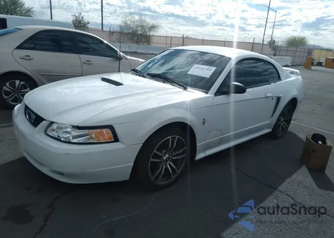 2001 Ford Mustang из США, поврежденный, VIN 1FAFP40431F237800